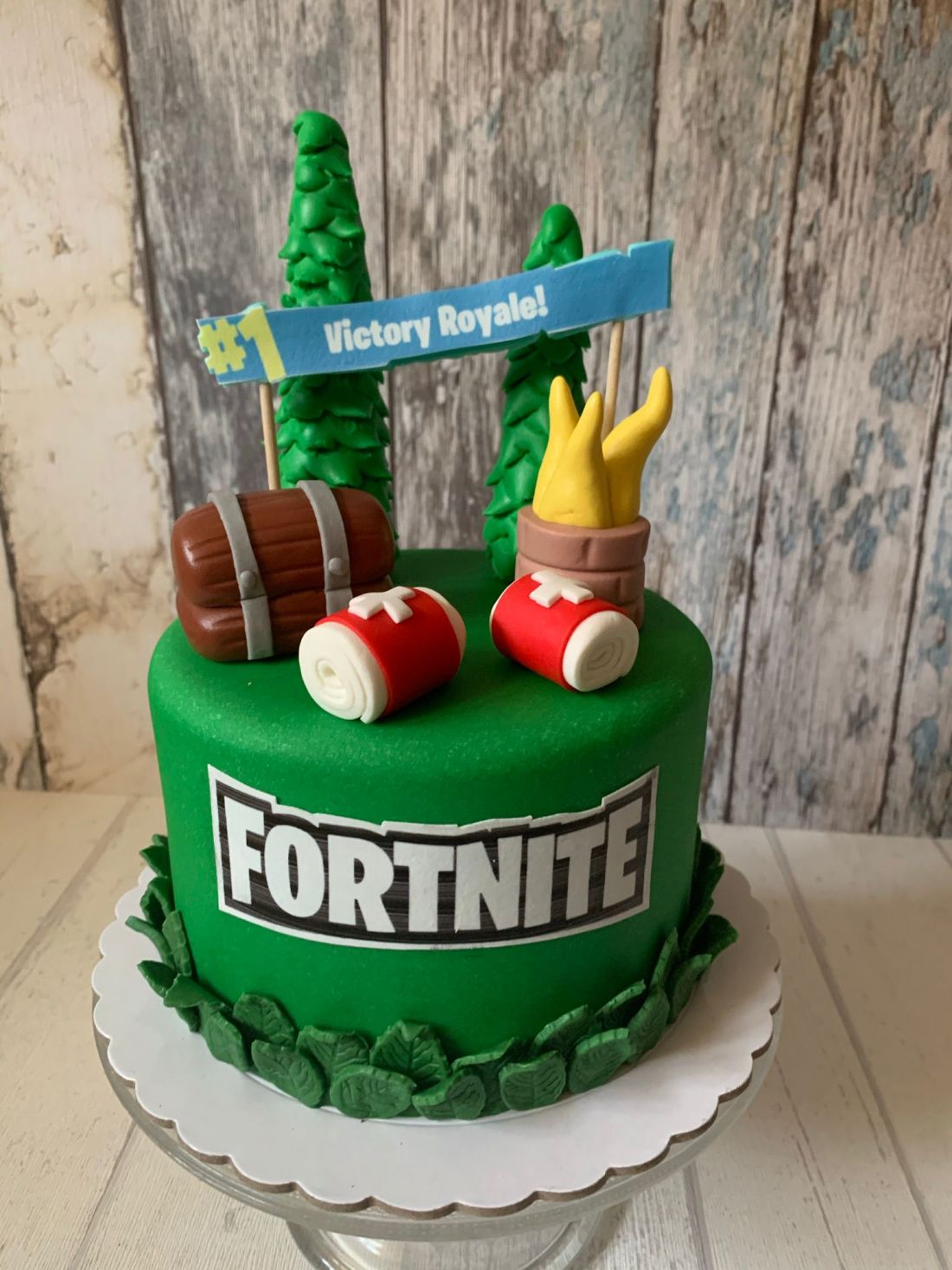 Tarta fortnite fondant tesoro victoria ganador