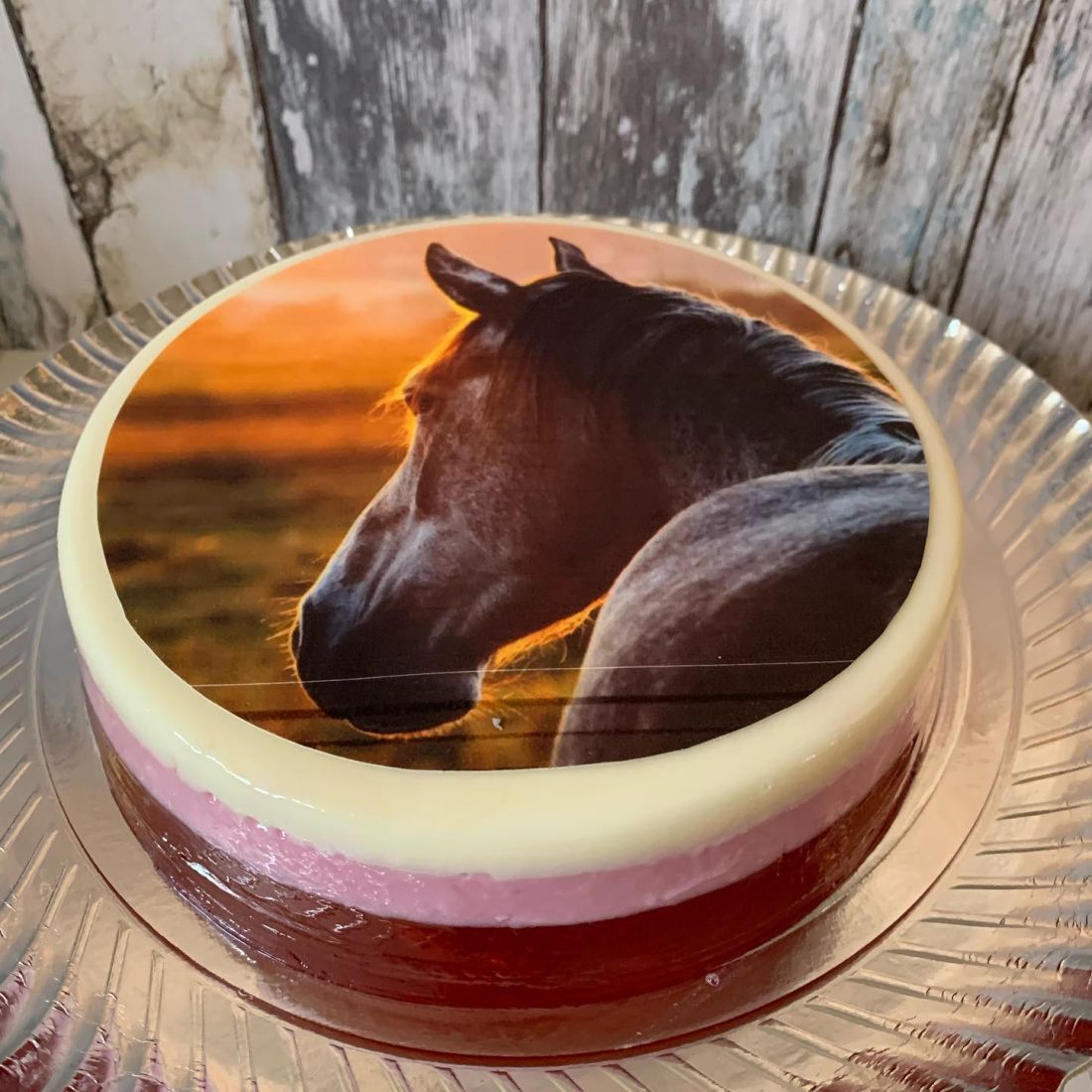 Tarta de caballos con impresión comestible en Madrid