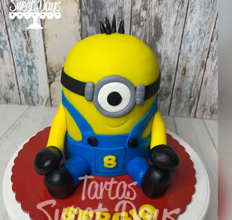 Tarta de los Minions