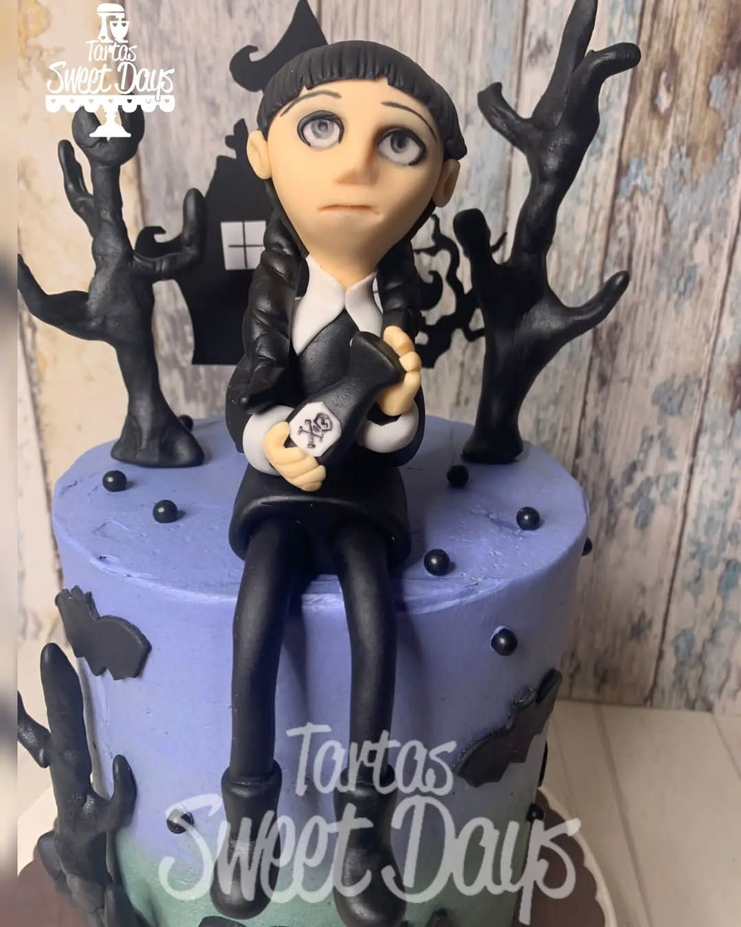 Tarta Miércoles Addams