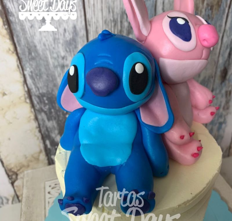 Tarta fondant Lilo Stitch fiesta sorpresa