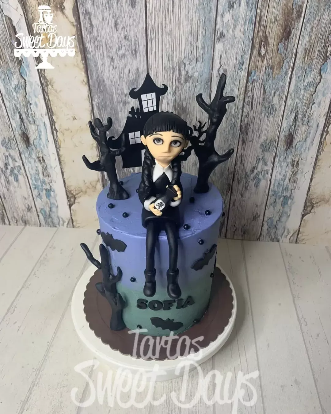 Tarta Miércoles Addams