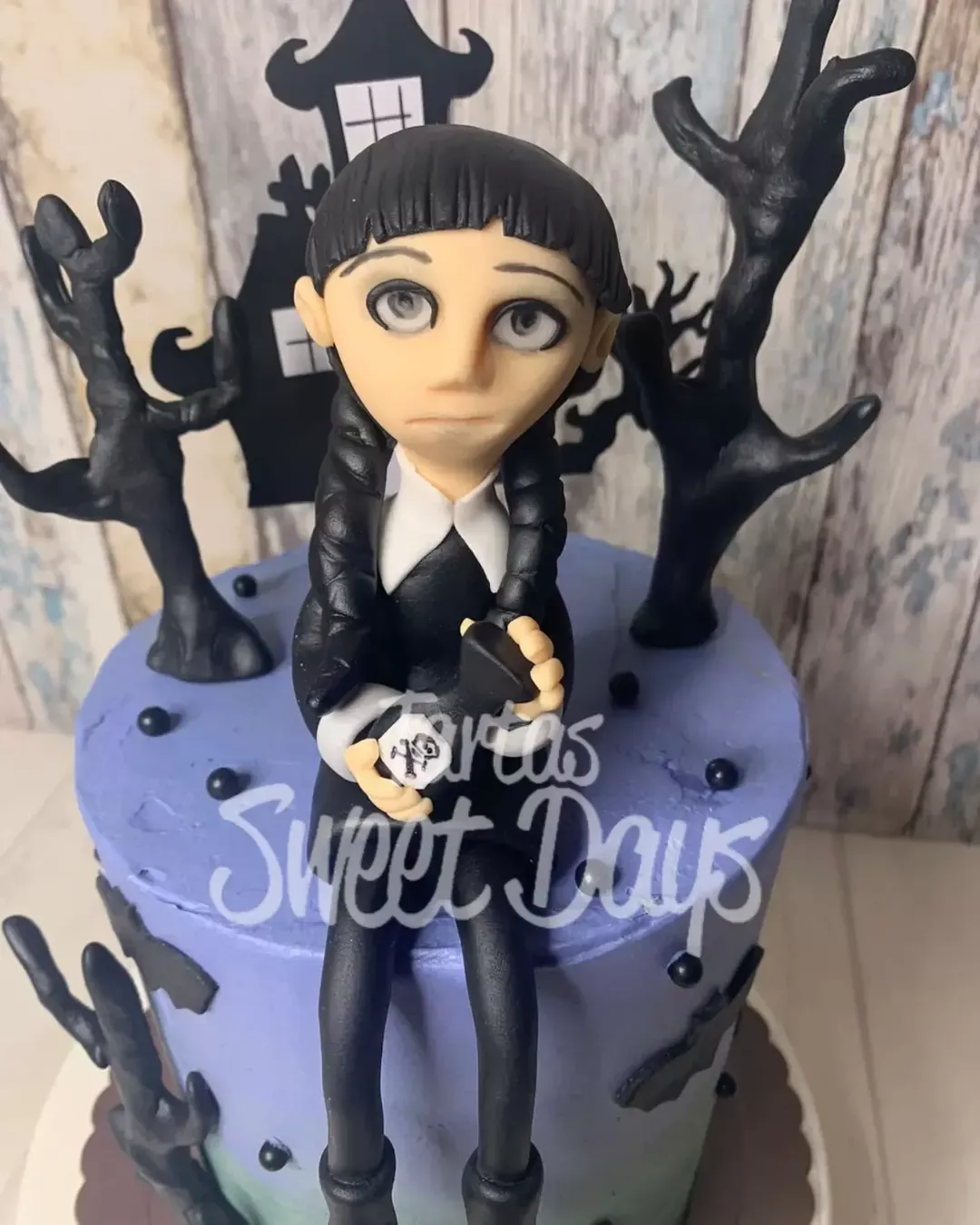 Tarta Miércoles Addams