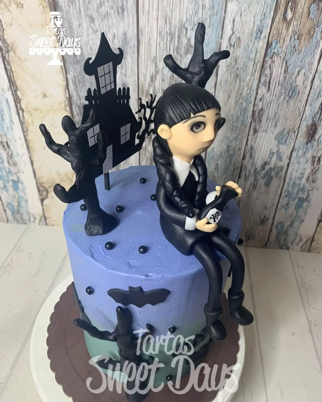 Tarta Miércoles Addams