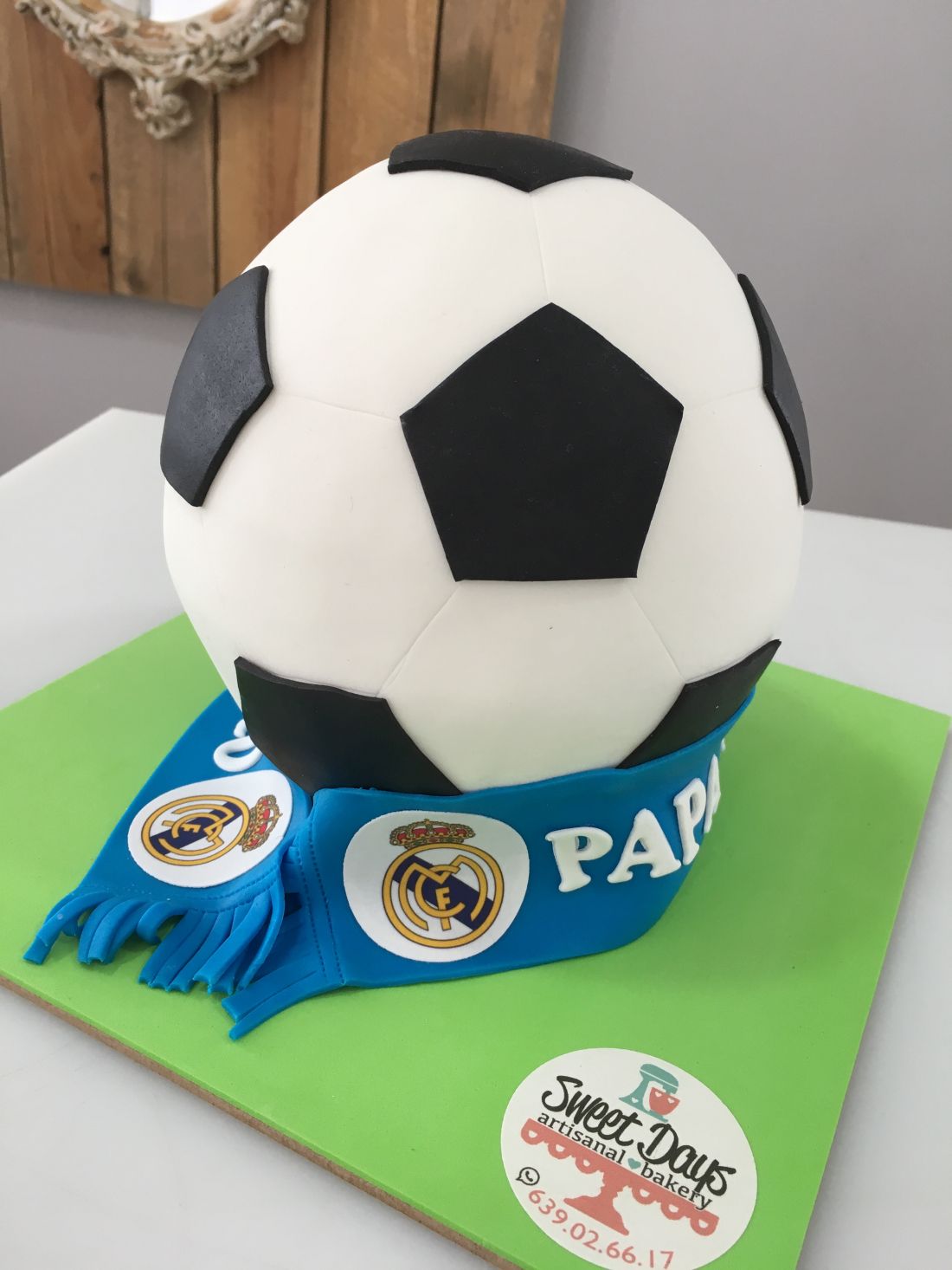 Tartas balón de fútbol fondant Madrid