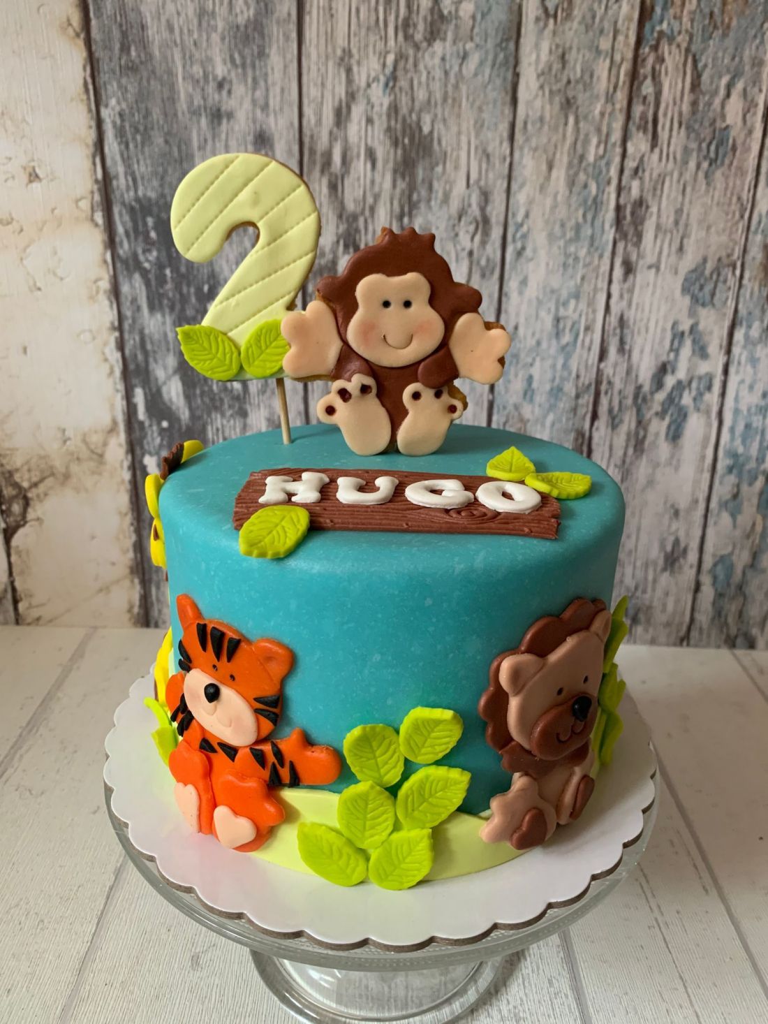 Tarta cumpleaños animalitos selva