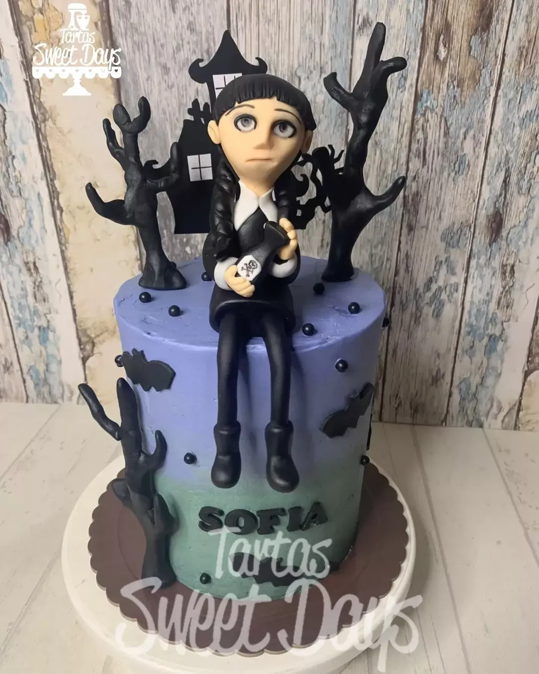 Tarta Miércoles Addams