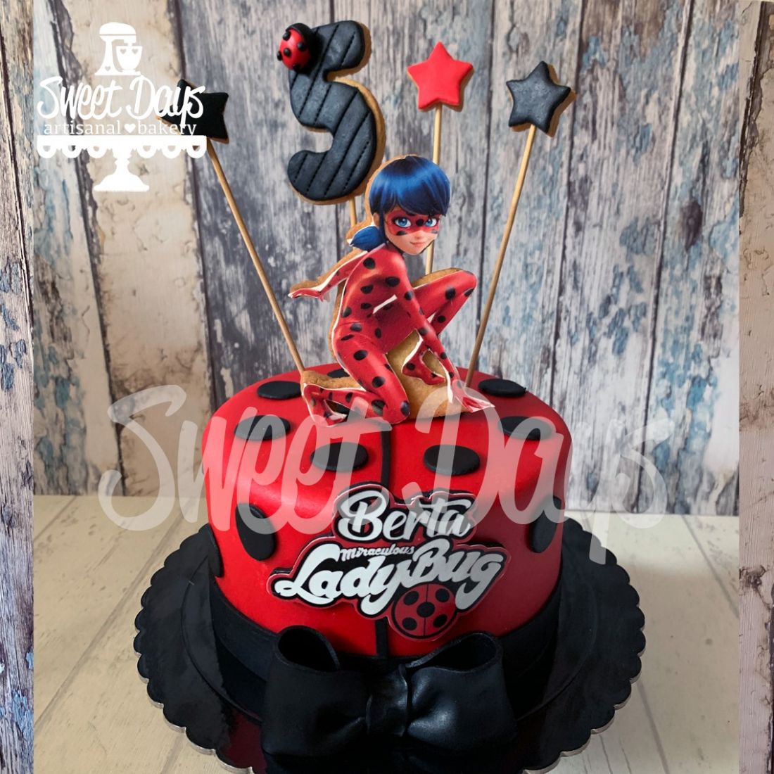 Tarta de Ladybug en Madrid